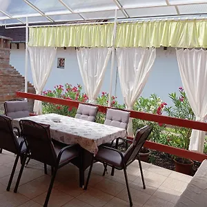 https://marika-apartman-hajduszoboszlo-4200.hotels-hajduszoboszlo-hungary.com
